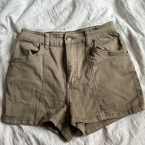 BILLABONG - size 25 waist ( high waisted )
